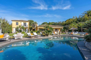 Grande Villa proche St-Tropez avec Piscine Chauffée